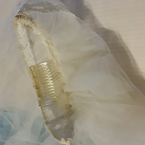 Vintage 40s/50s lace wedding dress Handmade? - Picture 8 of 17